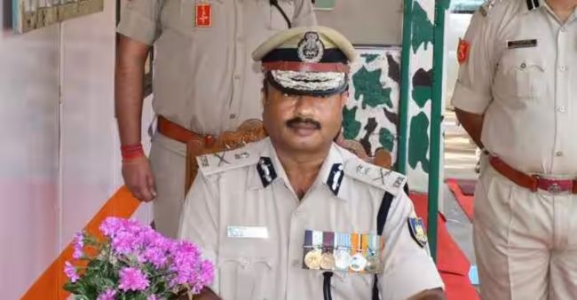 Defence Cover BSF chief to review security situation along India Pakistan International Border